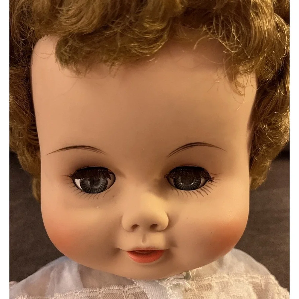 Vintage Madame Alexander Kathleen Doll 22 inch 1958 With Huge Clothes Lot! - Picture 3 of 16